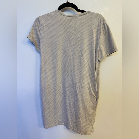 Smash and Tess T-Shirt dress in XXS - Picture 2 of 2